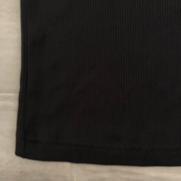 ALIA Black Ribbed T-shirt size L - Picture 2 of 5